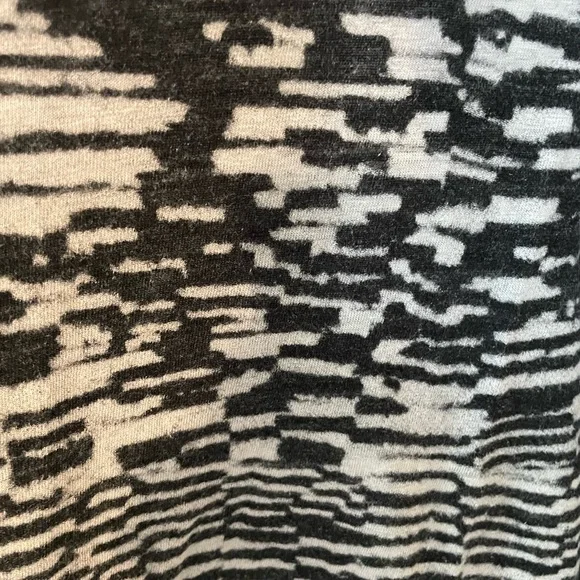 Isabel Marant x H&M long sleeve black and white static shirt - Picture 2 of 5